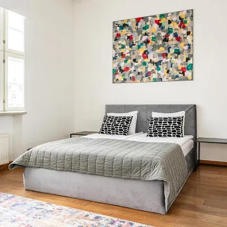 Apartment Luxury Square View #18 Tallinn